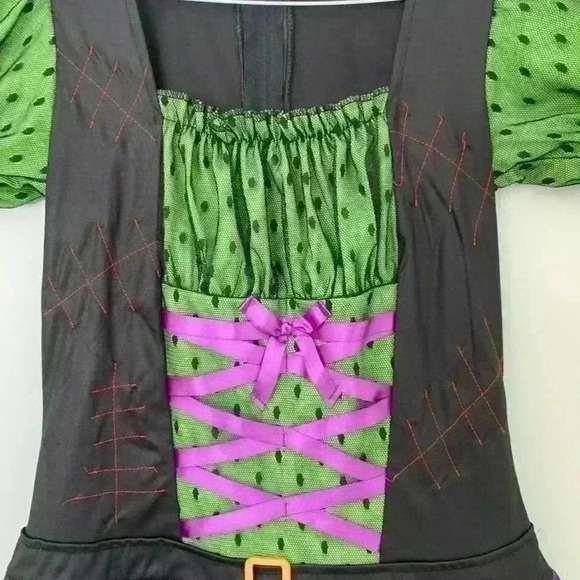 Witch or other Costume, Size not on costume but small or size 4 - Picture 7 of 7